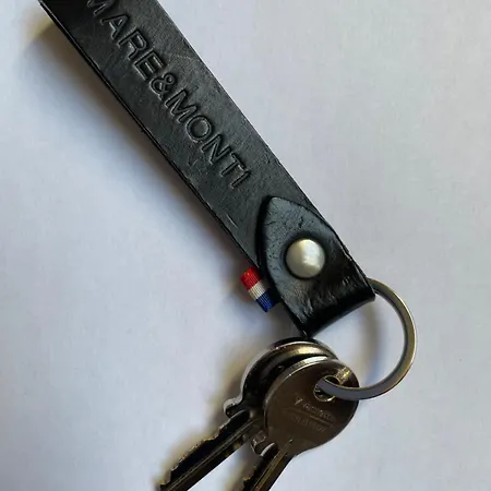 Le Clos De La Pomponnette Bed & Breakfast