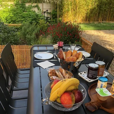 Le Clos De La Pomponnette Couette-café Pomponne