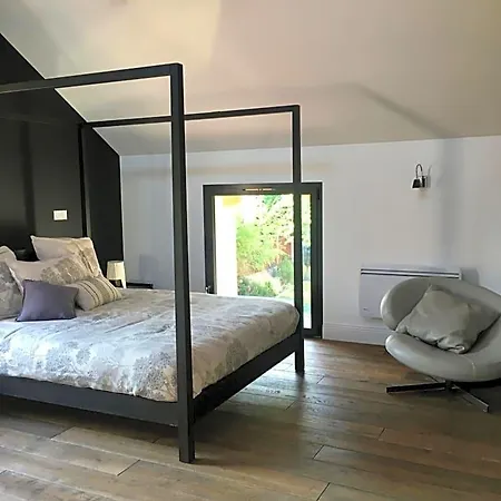 Bed & Breakfast Le Clos De La Pomponnette 4*
