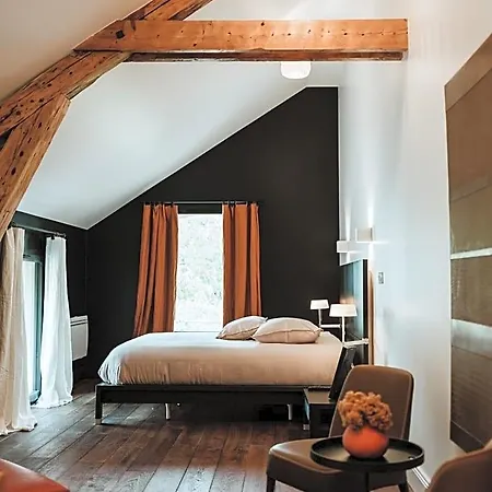 Le Clos De La Pomponnette فندق مبيت وإفطار