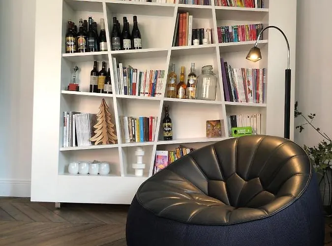 Le Clos De La Pomponnette Bed & Breakfast 4*