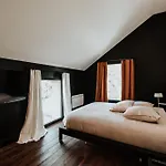 Le Clos De La Pomponnette Nocleg ze śniadaniem 4*