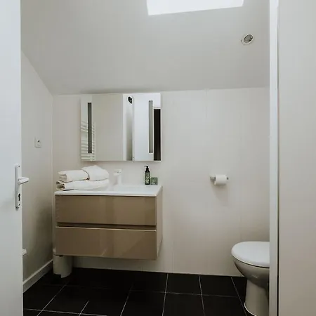 Le Clos De La Pomponnette Bed & Breakfast *