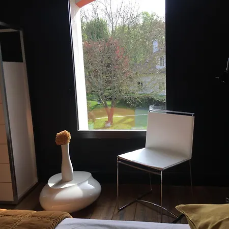 Le Clos De La Pomponnette Bed & Breakfast Pomponne